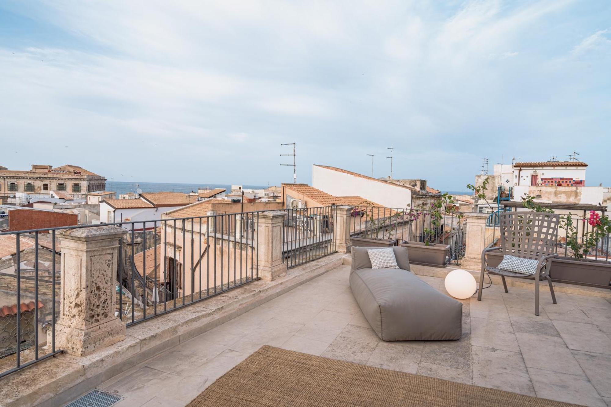 Alma Maris Terrazza Al Tempio By Bed&Bros Apartment Syracuse Bagian luar foto